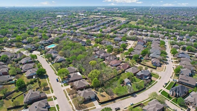 608 Lake Village Drive, McKinney TX 75071 - Photo 40