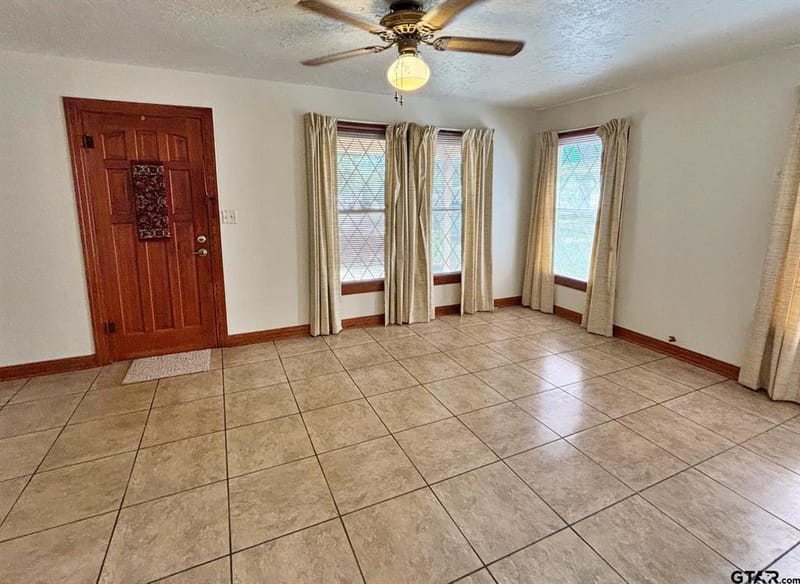 2431 N Jefferson, Mount Pleasant TX 75455 - Photo 6
