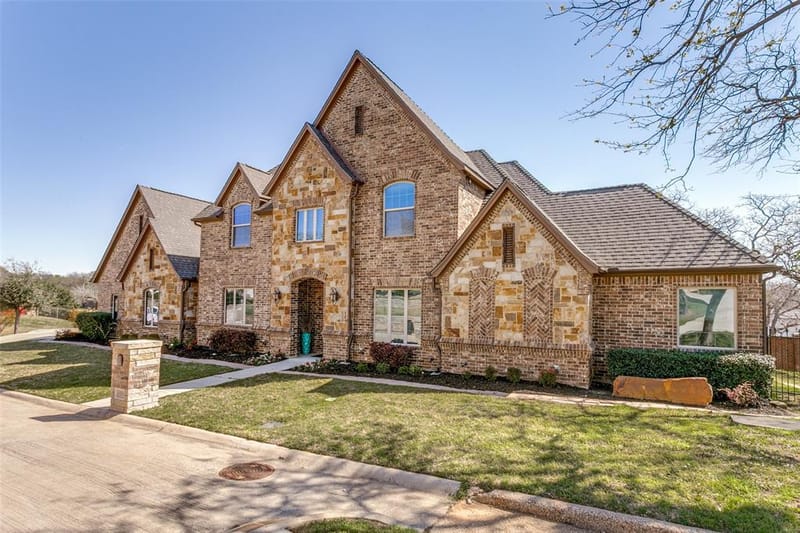 6800 Woodland Hills Drive, North Richland Hills TX 76182 - Photo 2