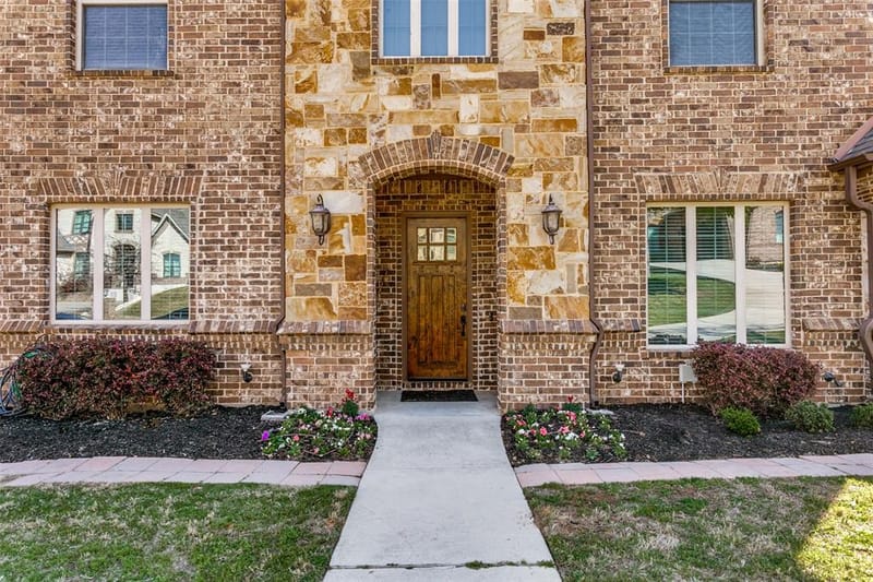 6800 Woodland Hills Drive, North Richland Hills TX 76182 - Photo 4