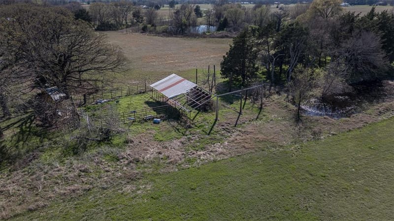 267 County Road 2150, Telephone TX 75446 - Photo 4
