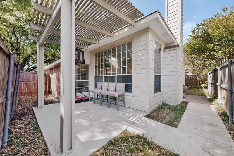 200 Morning Star Court, Irving TX 75063 - Photo 27