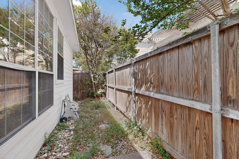 200 Morning Star Court, Irving TX 75063 - Photo 28