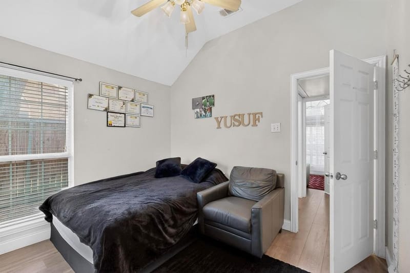 200 Morning Star Court, Irving TX 75063 - Photo 15