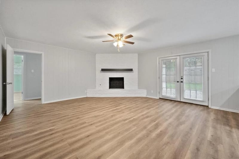 7821 Regency Lane, Fort Worth TX 76134 - Photo 4