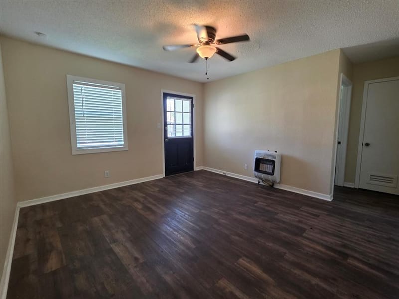 1207 N Anglin Street, Cleburne TX 76031 - Photo 2