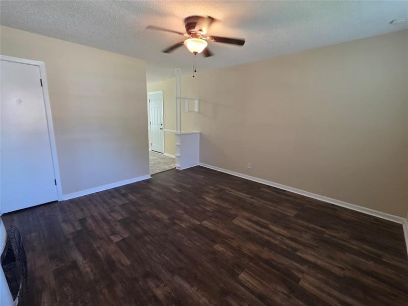 1207 N Anglin Street, Cleburne TX 76031 - Photo 3