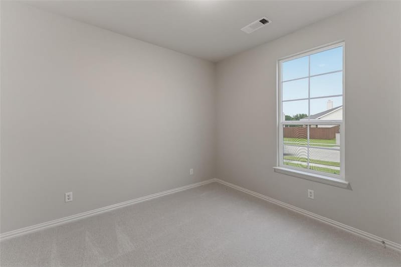 1329 Frio Drive, Springtown TX 76082 - Photo 6