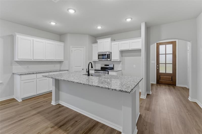 1329 Frio Drive, Springtown TX 76082 - Photo 9