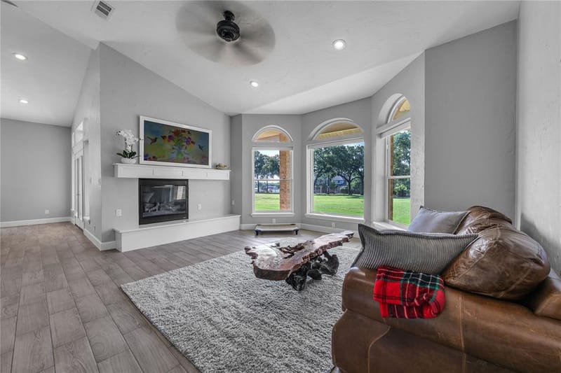 9805 Eldorado Drive, Burleson TX 76028 - Photo 11