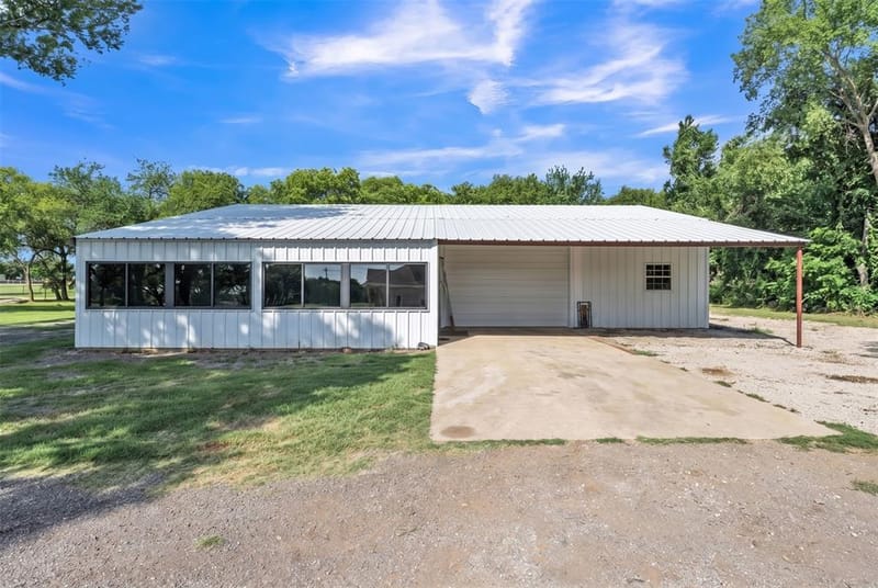 9805 Eldorado Drive, Burleson TX 76028 - Photo 29