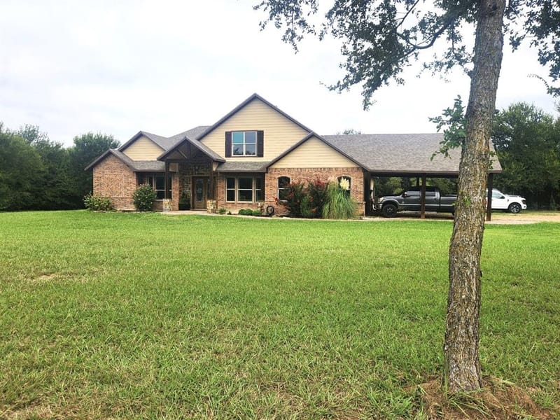 261 Vickie Lane, Gunter TX 75058