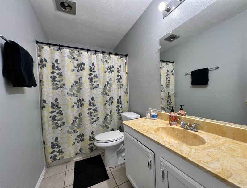 5609 Kerry Lane, Garland TX 75043 - Photo 10