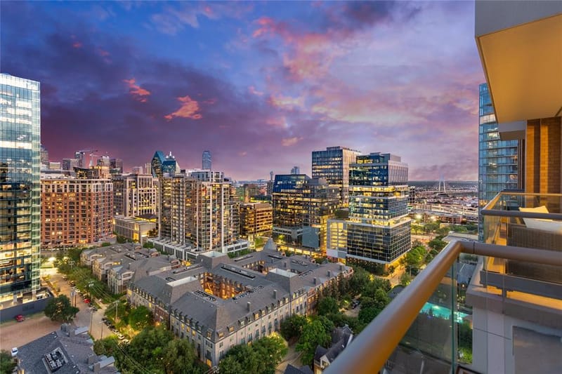 2300 WOLF Street # 18A, Dallas TX 75201