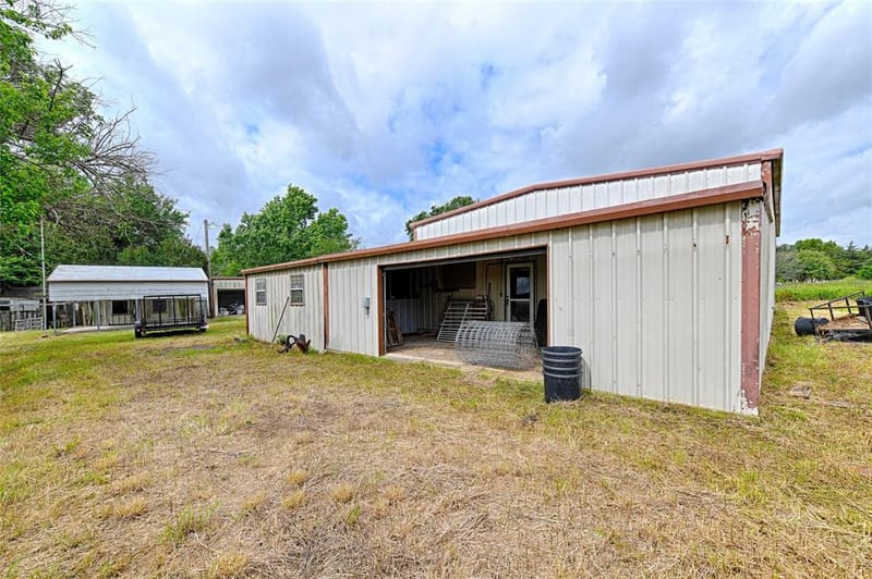 18692 County Road 334, Quinlan TX 75474 - Photo 27