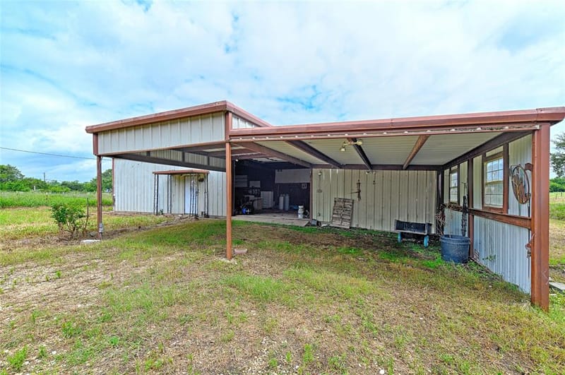 18692 County Road 334, Quinlan TX 75474 - Photo 26