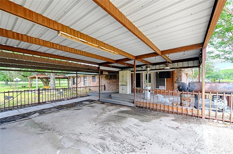 18692 County Road 334, Quinlan TX 75474 - Photo 30