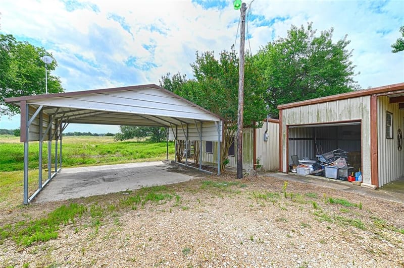 18692 County Road 334, Quinlan TX 75474 - Photo 31