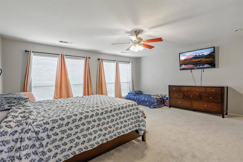 2109 Hemingway Drive, Denton TX 76210 - Photo 10