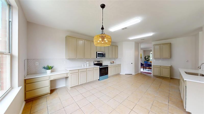 523 Zachum Drive, Arlington TX 76002 - Photo 10