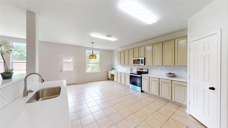 523 Zachum Drive, Arlington TX 76002 - Photo 11