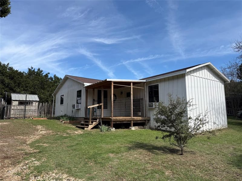 122 Tobacco Road, Whitney TX 76692