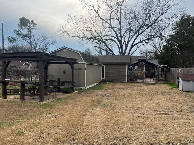 104 Dixon Street, Cleburne TX 76033 - Photo 32