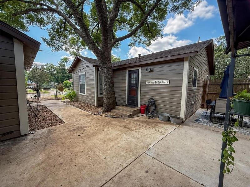 104 Dixon Street, Cleburne TX 76033 - Photo 19