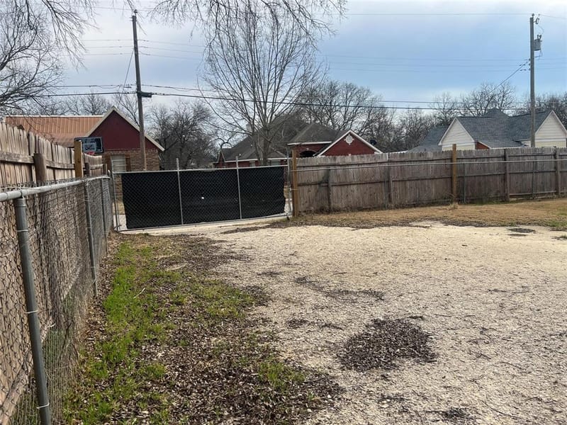 104 Dixon Street, Cleburne TX 76033 - Photo 29