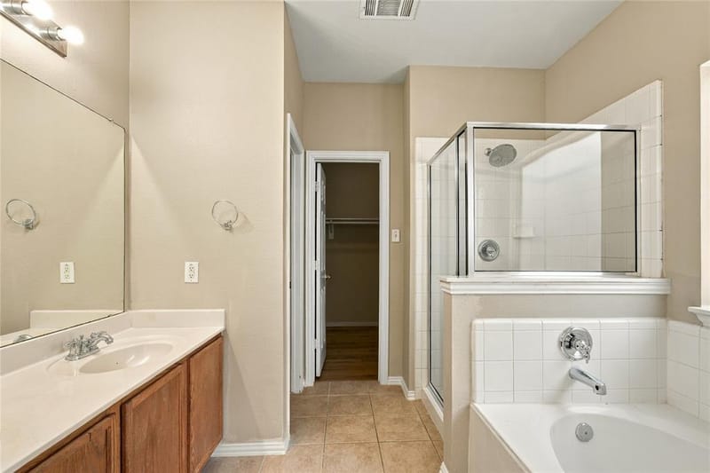 1400 Oakcrest Drive, Providence Village TX 76227 - Photo 10