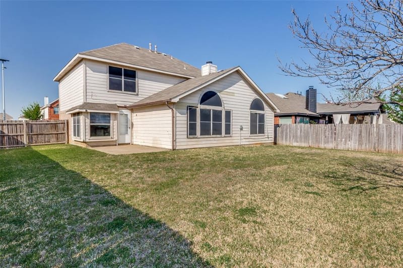 613 Prairie Gulch Drive, Fort Worth TX 76140 - Photo 12