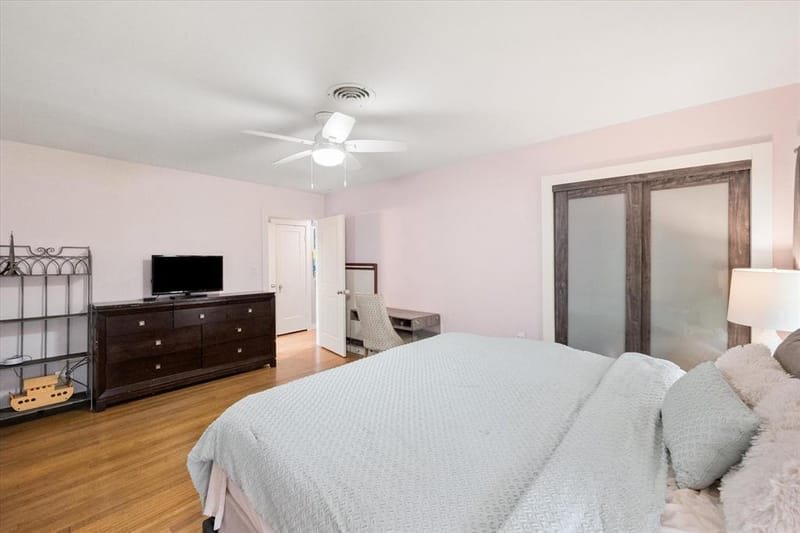 2736 Ryan Avenue, Fort Worth TX 76110 - Photo 13