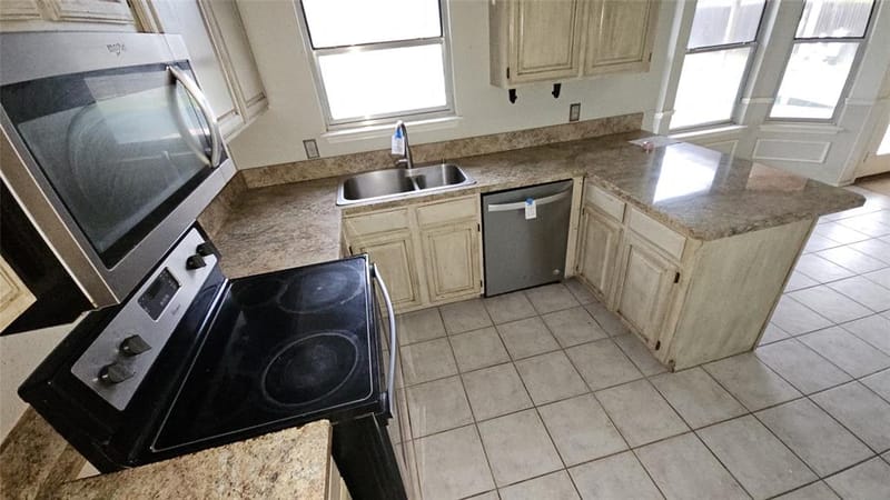 1221 Nicole Way, Fort Worth TX 76028 - Photo 6