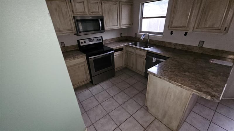 1221 Nicole Way, Fort Worth TX 76028 - Photo 33