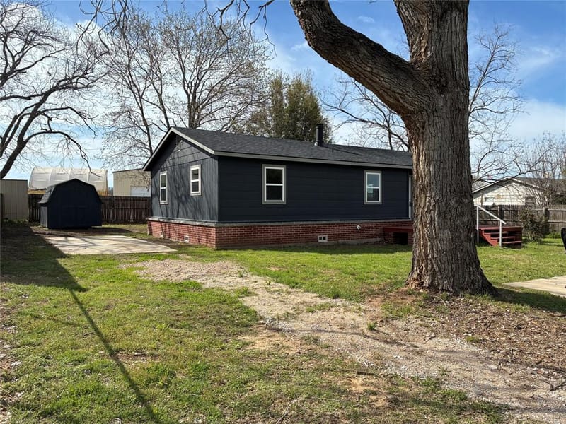 5066 E HIGHWAY 199, Springtown TX 76082 - Photo 2