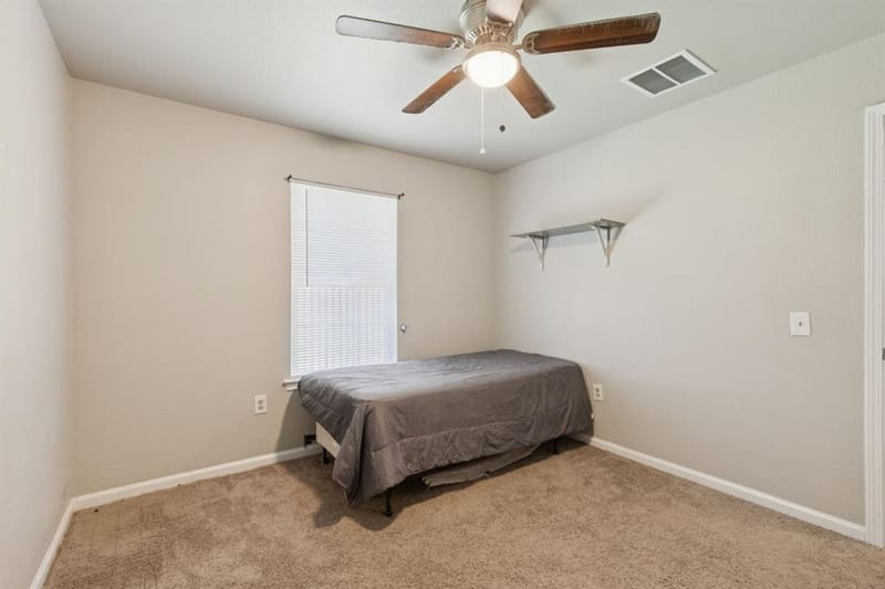 2710 Silkwood Street, Dallas TX 75215 - Photo 13