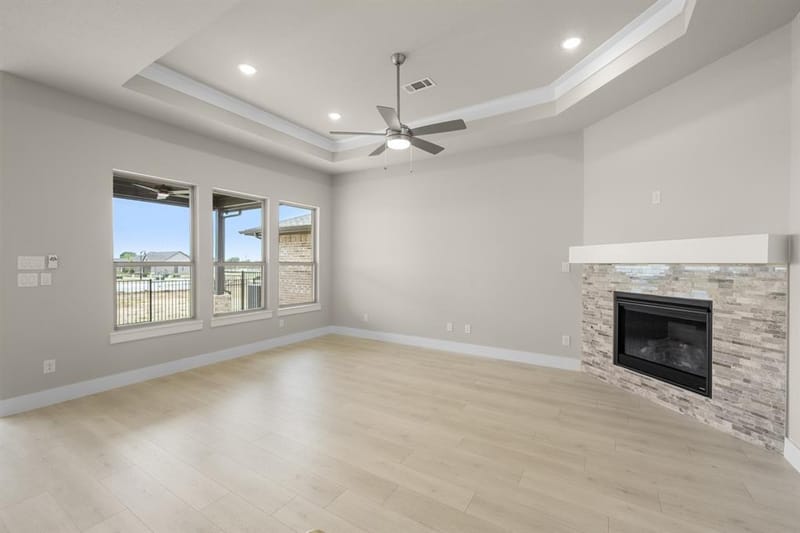 225 Ravenna Boulevard, Justin TX 76247 - Photo 4