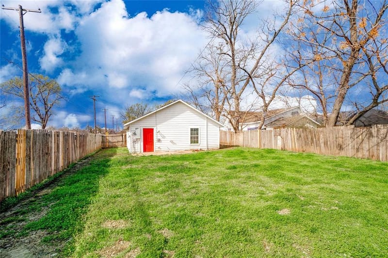 701 E College Street, Sherman TX 75090 - Photo 23