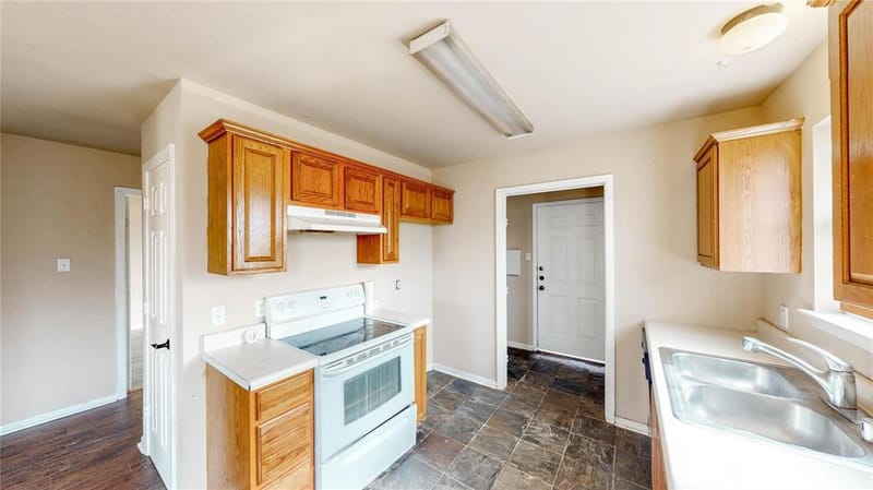 701 E College Street, Sherman TX 75090 - Photo 8