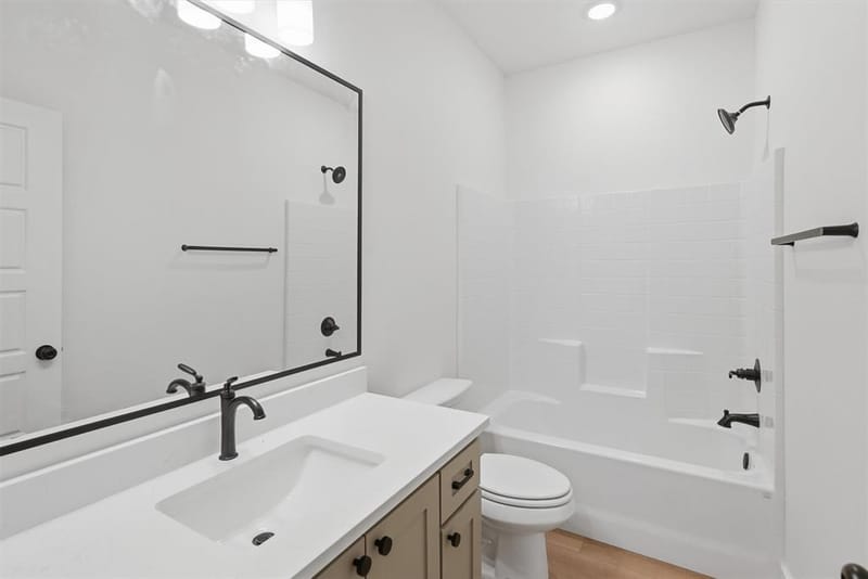 810 Branding Iron Trail, Granbury TX 76049 - Photo 21