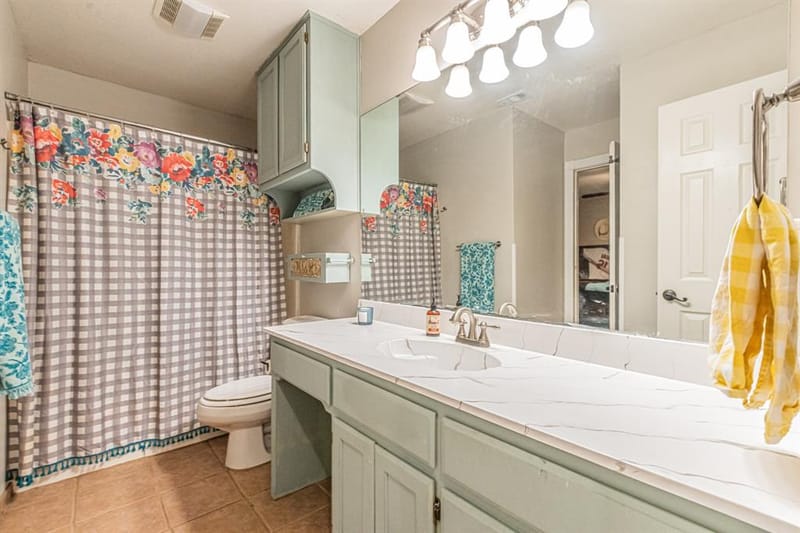 614 Overhill Road, Granbury TX 76048 - Photo 19