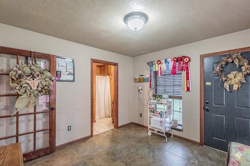 614 Overhill Road, Granbury TX 76048 - Photo 29
