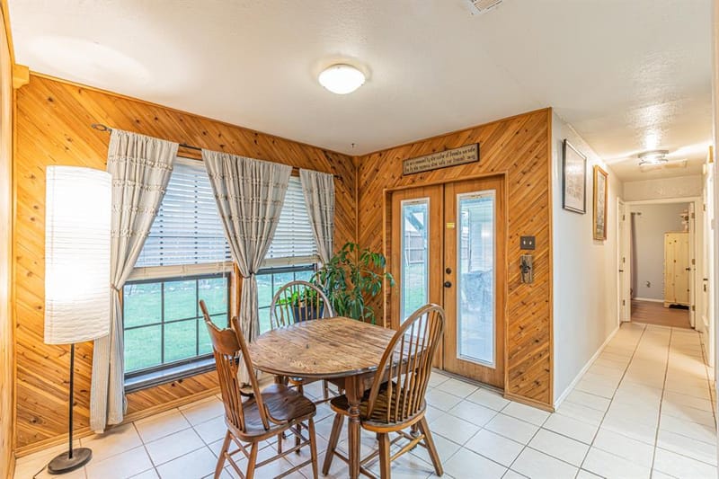 614 Overhill Road, Granbury TX 76048 - Photo 8
