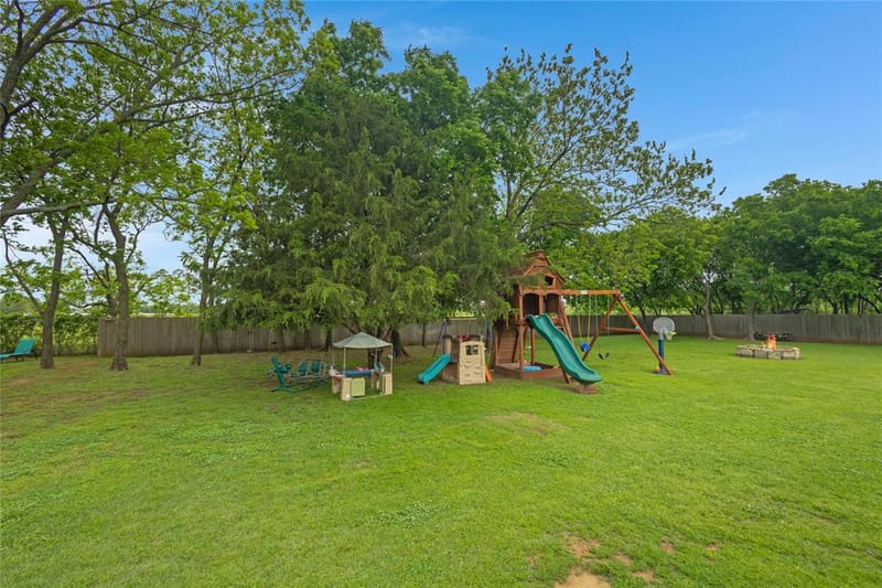 11061 Foutch Road, Pilot Point TX 76258 - Photo 32