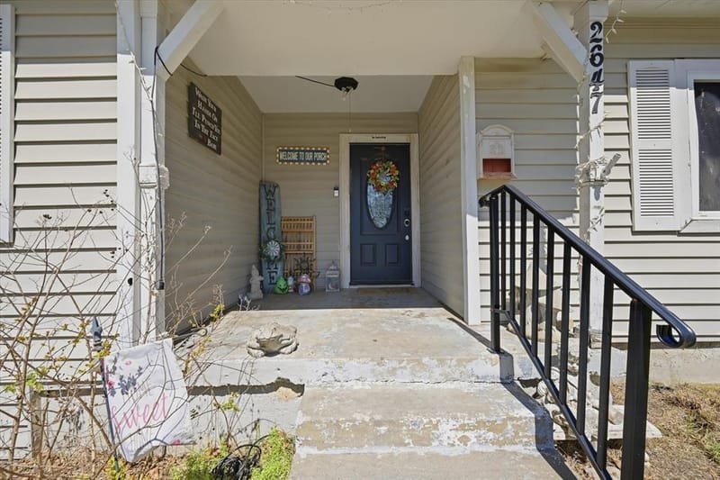 2647 Hearthstone Drive, Farmers Branch TX 75234 - Photo 2