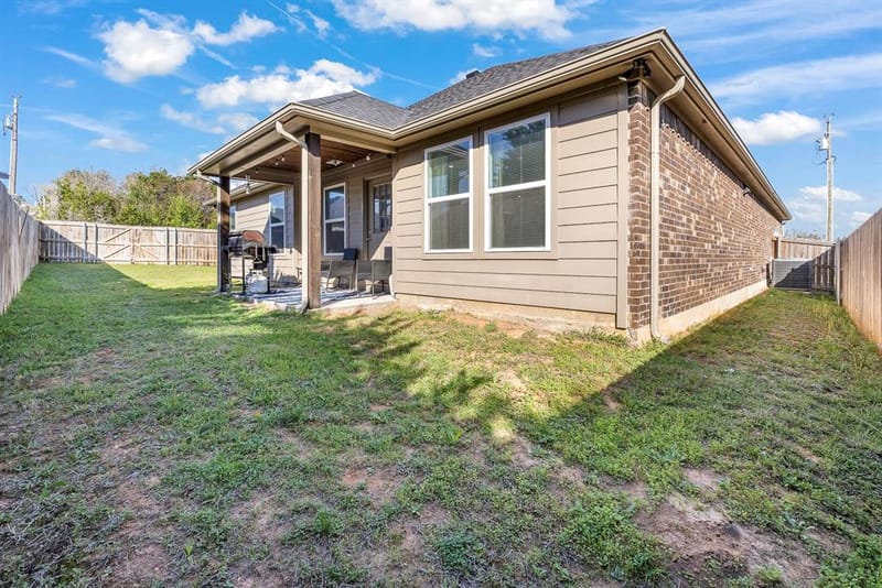 2601 Austin Drive, Granbury TX 76048 - Photo 5