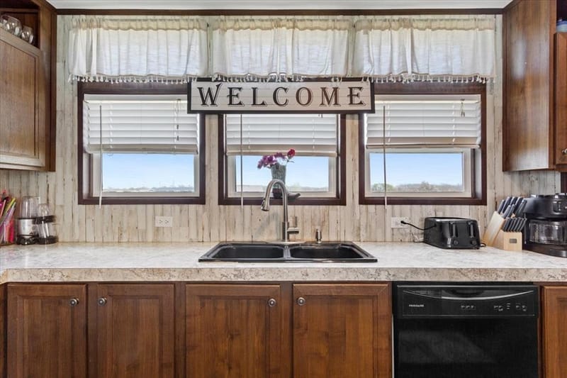 230 Rio Rim Road, Gholson TX 76705 - Photo 10