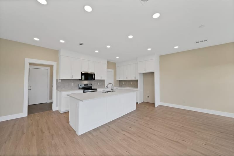 4616 Red Bud Court, The Colony TX 75056 - Photo 7