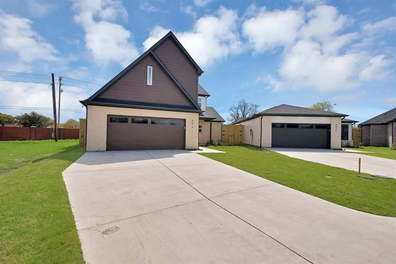 4616 Red Bud Court, The Colony TX 75056 - Photo 3
