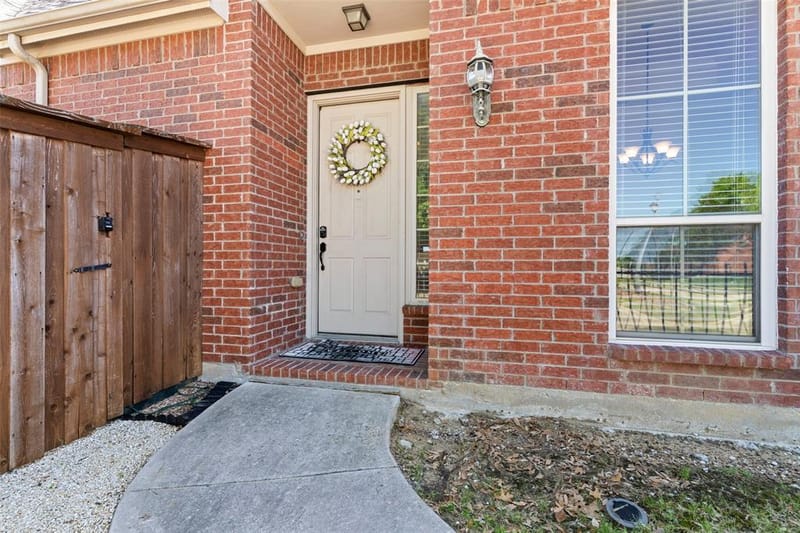 2476 Deer Run, Lewisville TX 75067